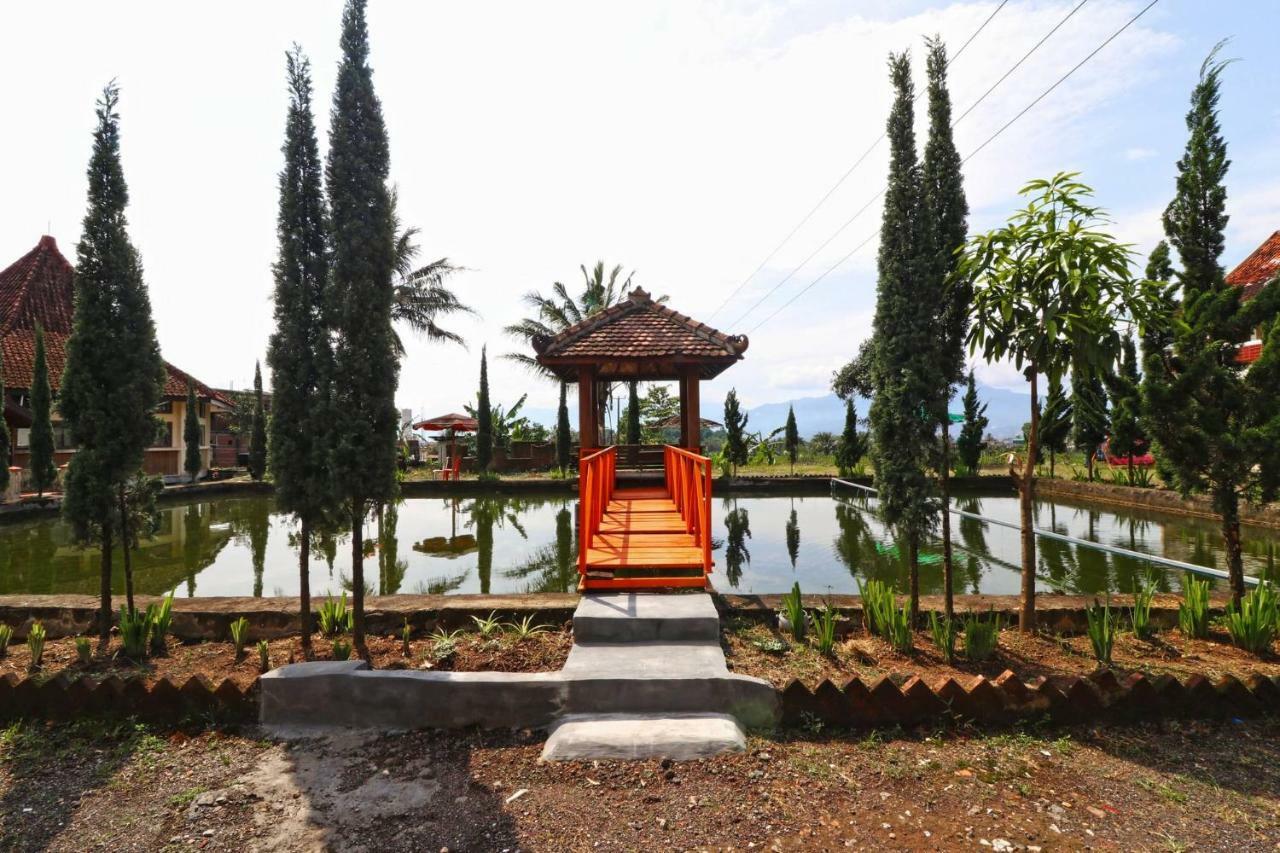 Hotel Agung Permata Artha Cipanas  Εξωτερικό φωτογραφία
